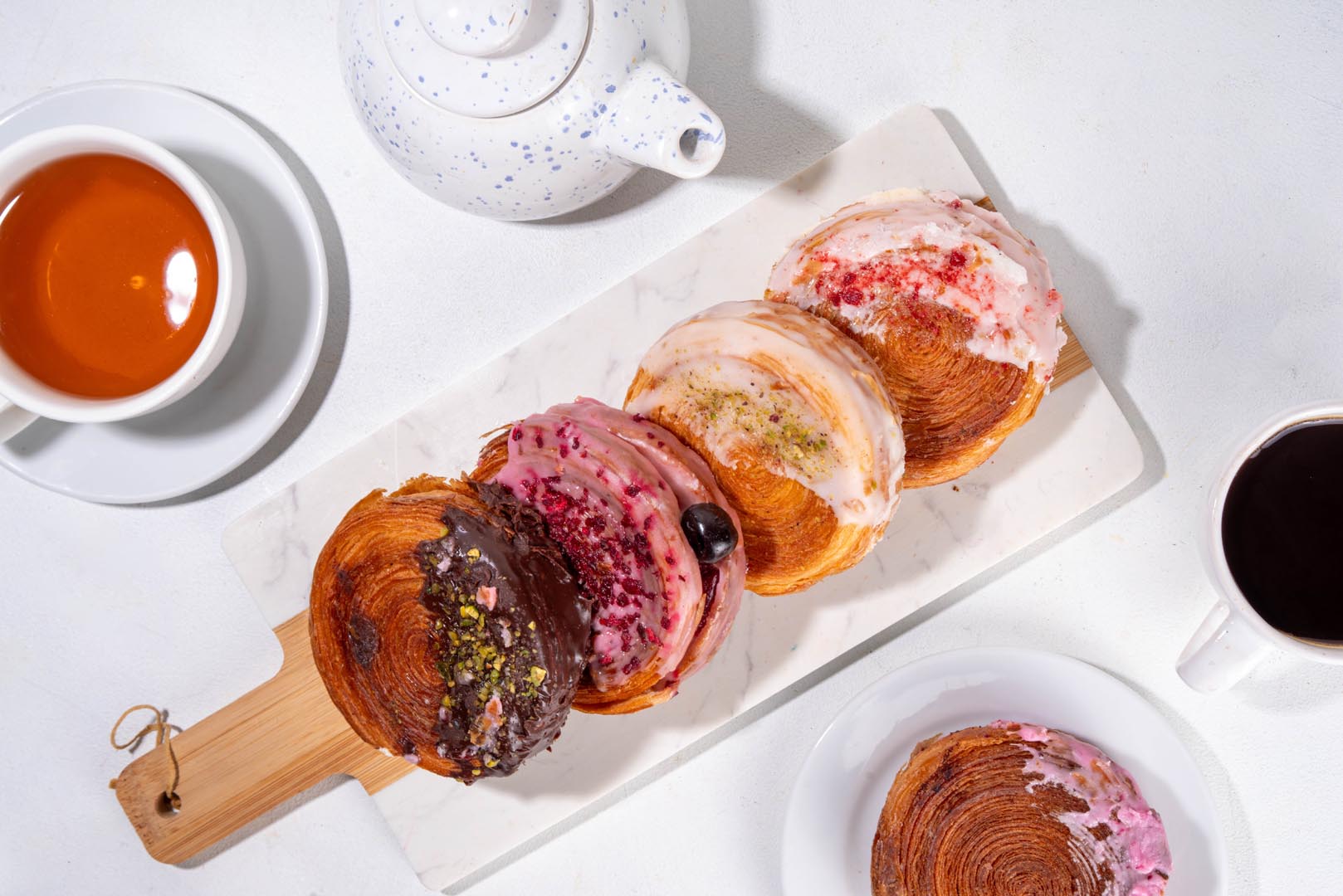 bread, croissant, morning-7577706.jpg