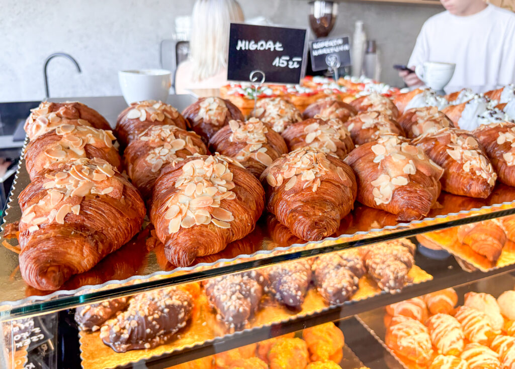 Otwarcie kawiarni słodko czy wytrawnie