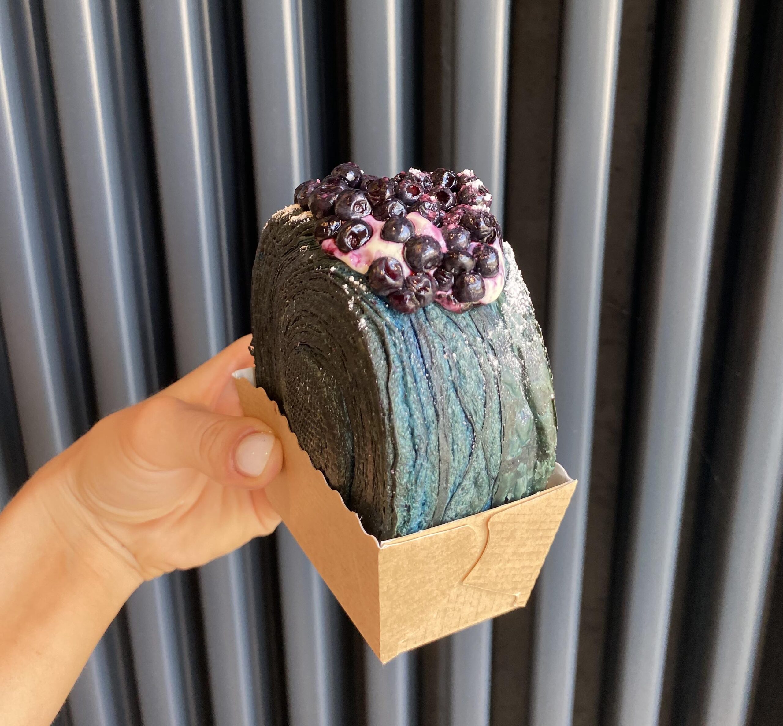 Owoce Sezonowe - Znajdziesz je w naszych Croissantach